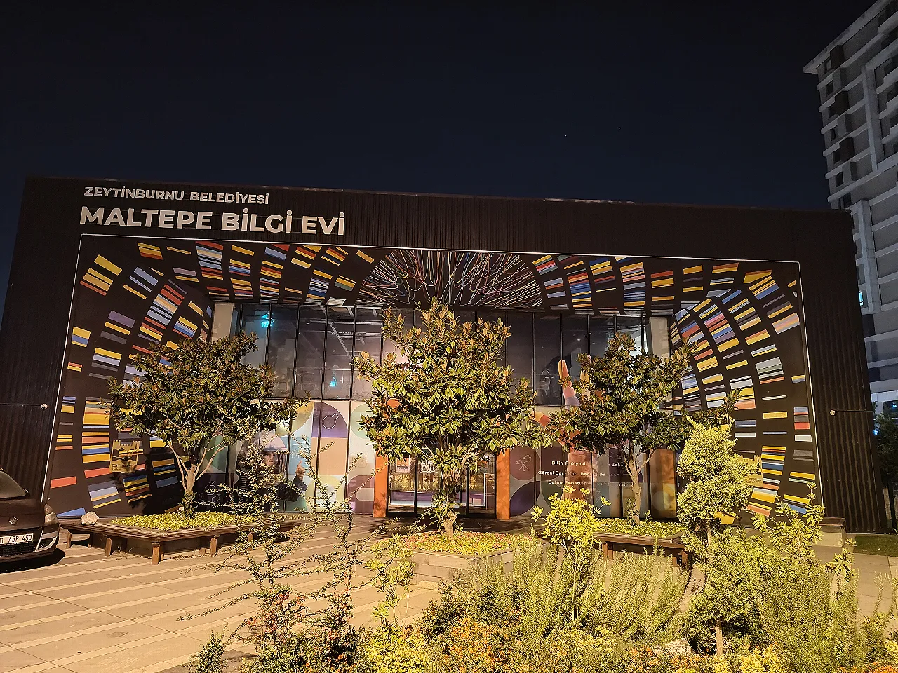 Maltepe Bilgi Evi giriş bölümü tasarım uygulama sonucu